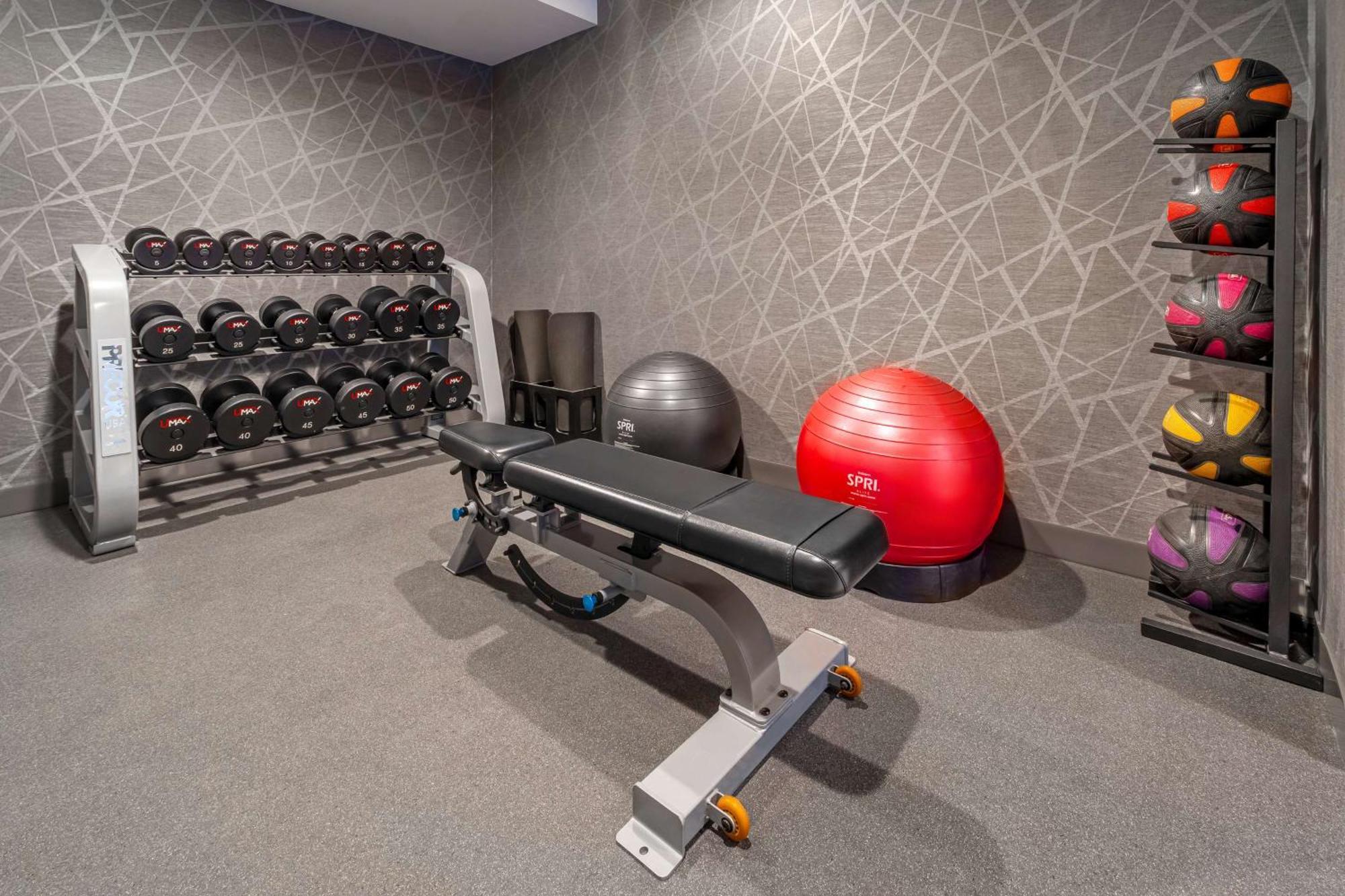 Homewood Suites By Hilton Eatontown Esterno foto