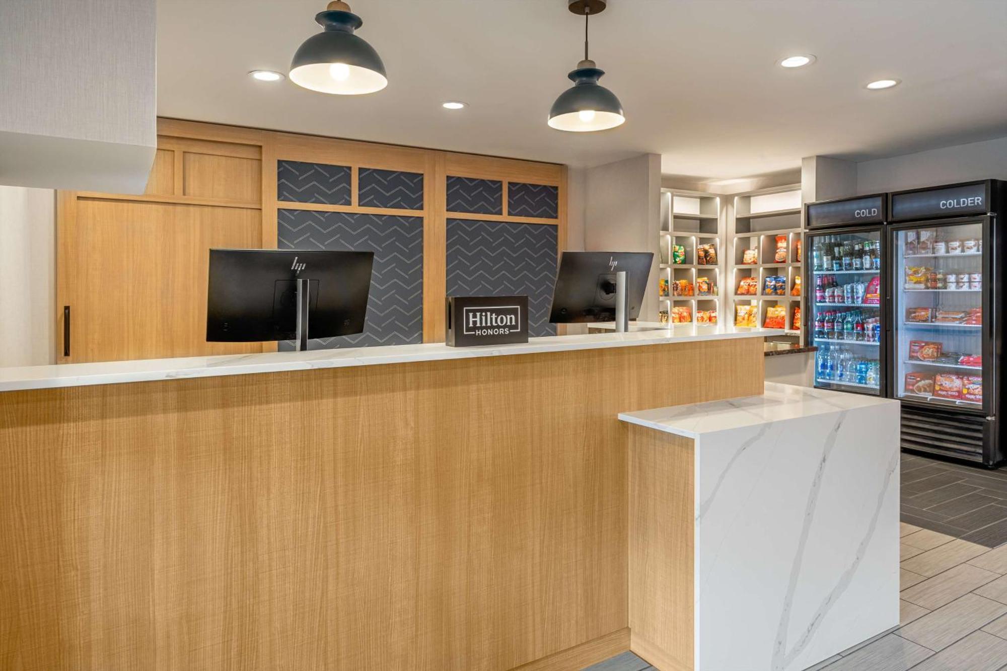 Homewood Suites By Hilton Eatontown Esterno foto