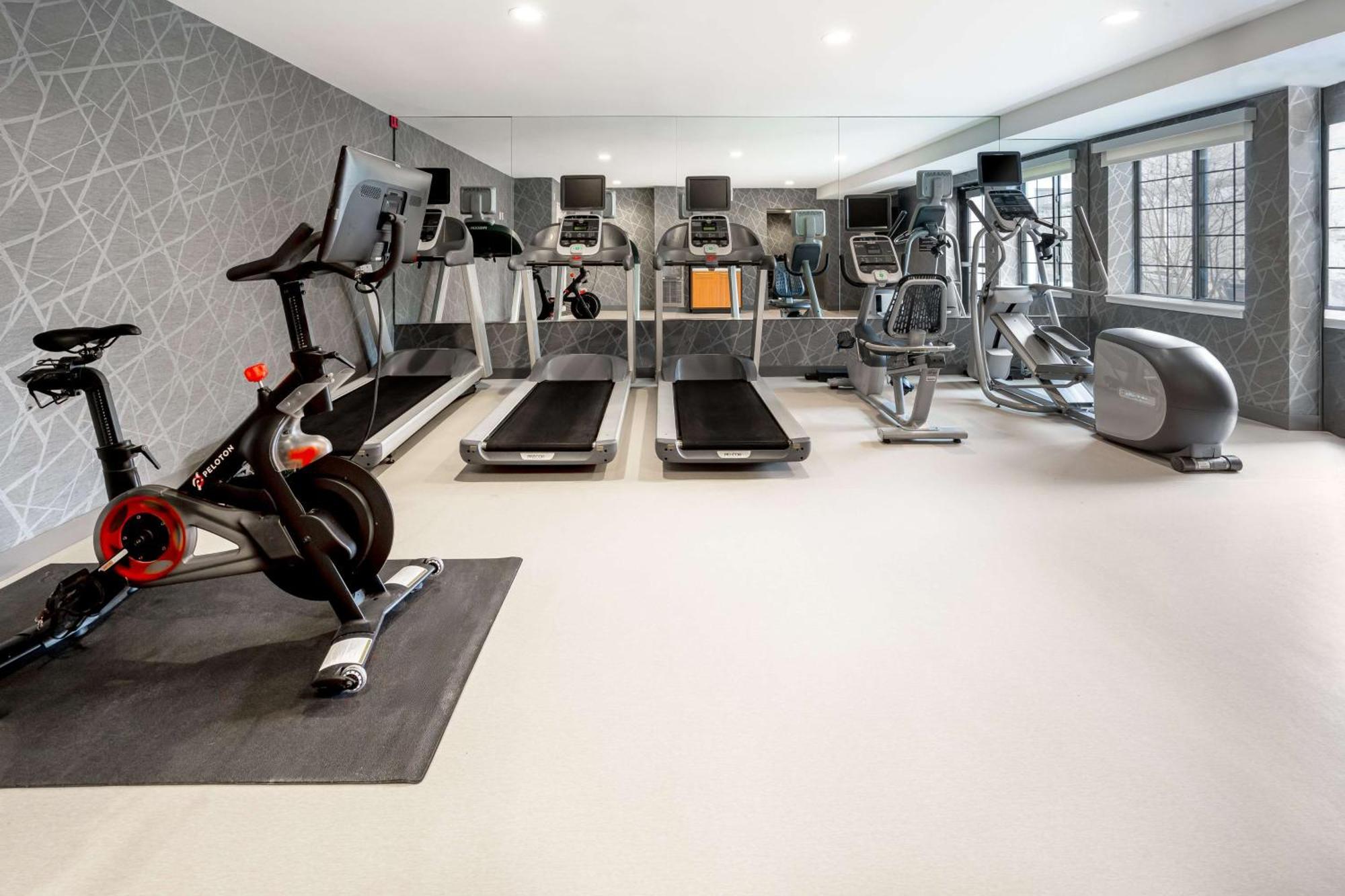 Homewood Suites By Hilton Eatontown Esterno foto